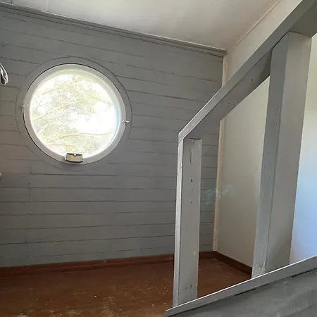 Center, Floor, Entire Attic Апартаменты